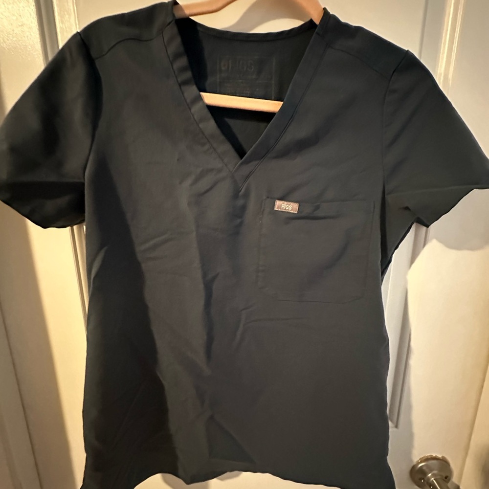 Women’s dark harbor scrub